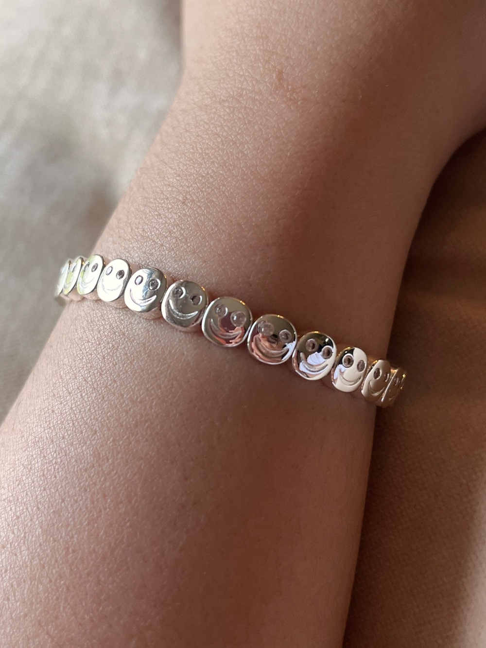 Lisa Gozlan - Silver Smile Face Bracelet